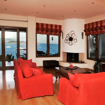 Poseidon M Ammos مدينة سكياثوس