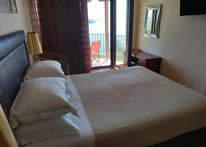 Poseidon M Ammos Skiathos Town