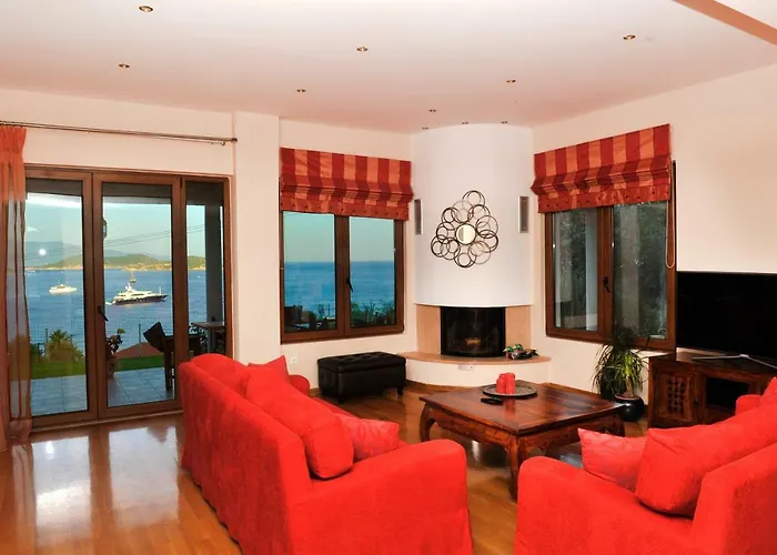 Poseidon M Ammos Skiathos Town